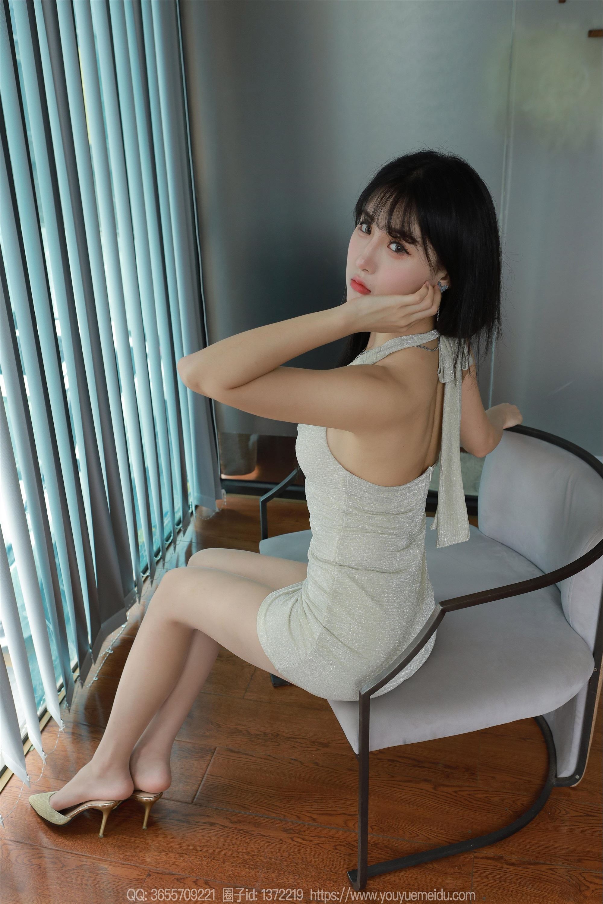 IESS异思趣向  2024.05.31 丝享家 1756 小宝《挂脖包臀裙》